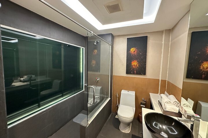 Room 48 of 91