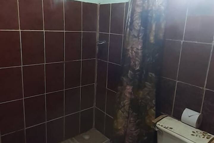 Room 42 of 86
