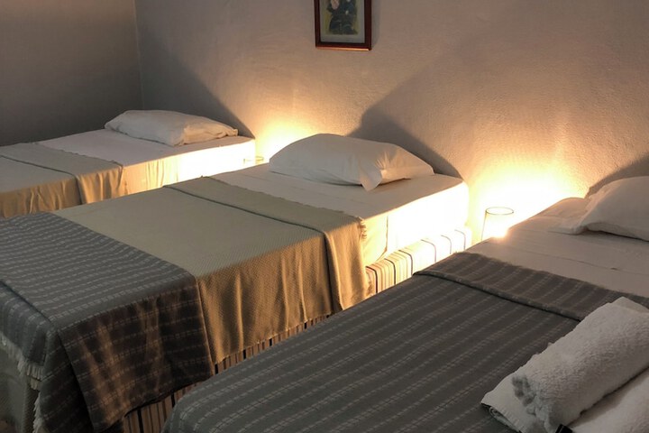 Room 17 of 39