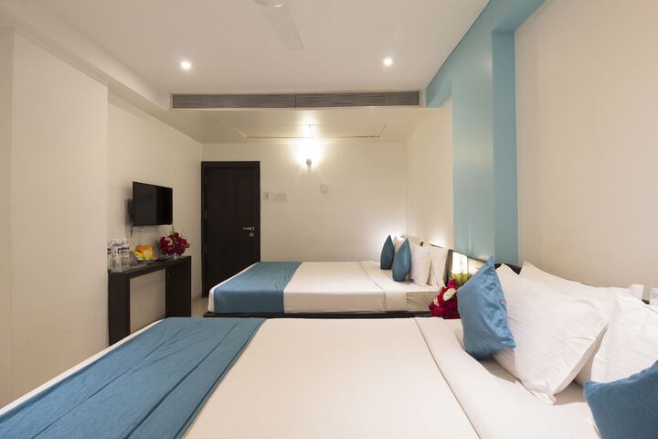 Room 13 of 39