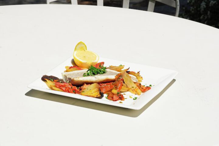 Dining 54 of 71