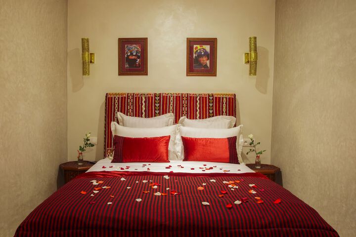 Room 6 of 65