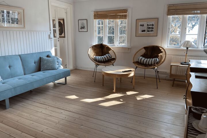 Room 12 of 38