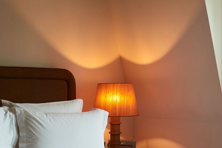 Room 25 of 61