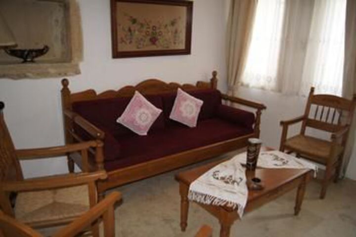 Room 8 of 37
