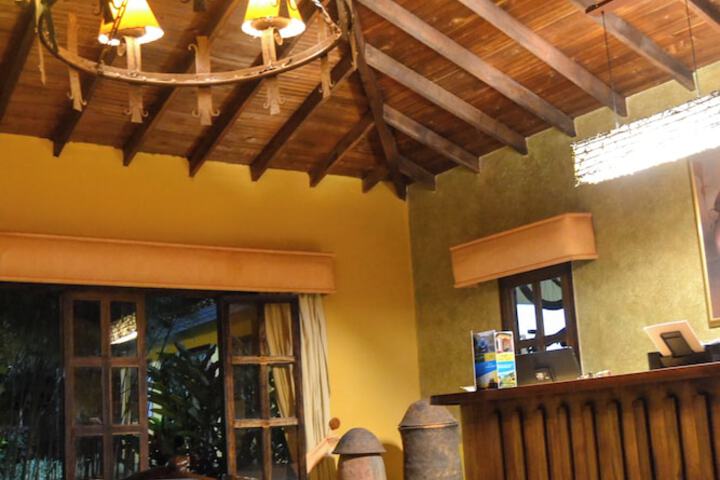 Hotel Interior 4 of 178