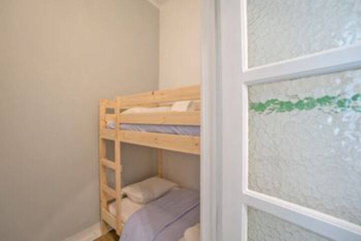 Room 76 of 263