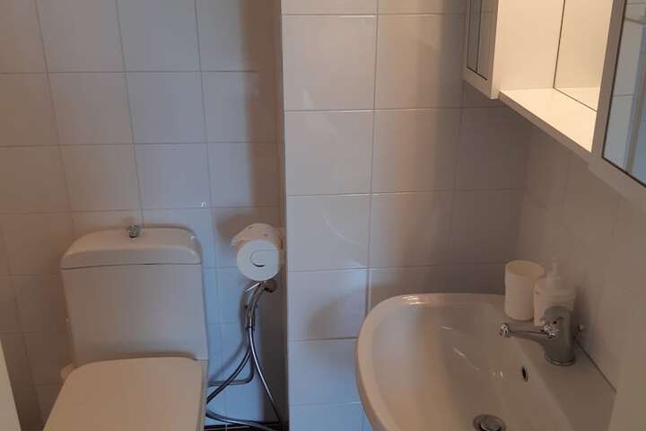 Room 16 of 27