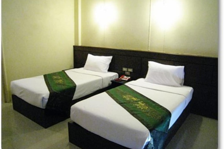 Room 4 of 23