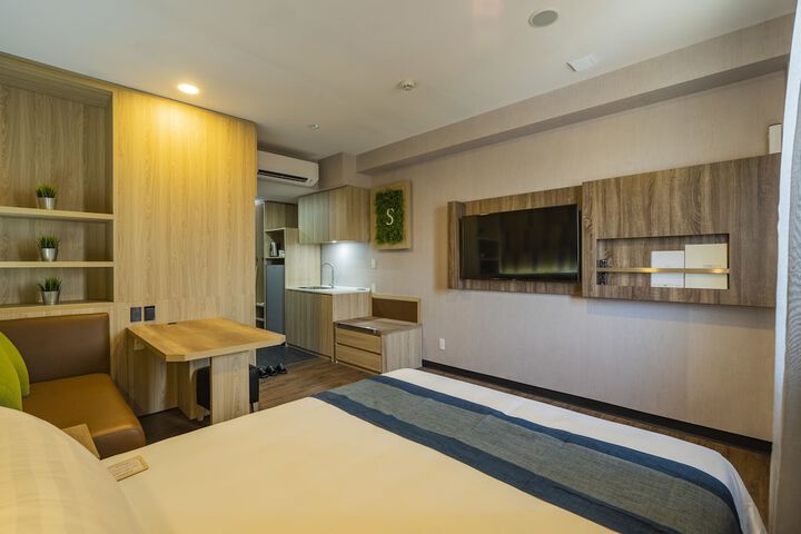 Room 25 of 56