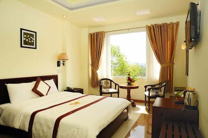 Room 20 of 53