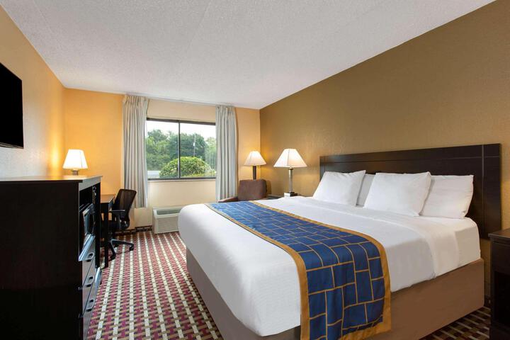 2 Double Beds (4 of 7)