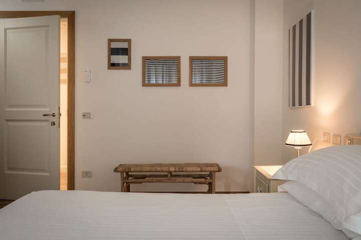 Room 55 of 97