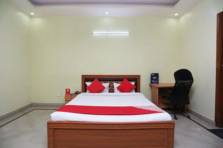 Room 3 of 13