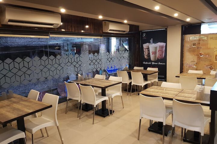 Dining 47 of 72