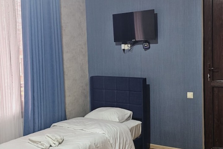 Room 11 of 45