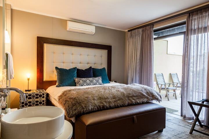 Room 3 of 45