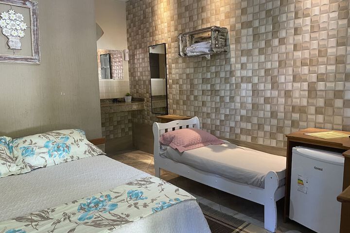 Room 5 of 63