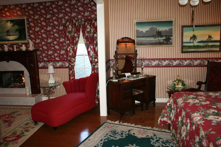 Room 30 of 84