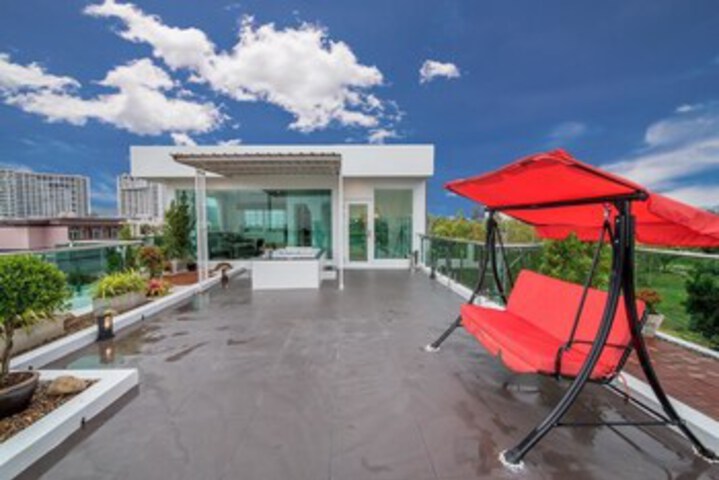 Terrace/Patio 29 of 33