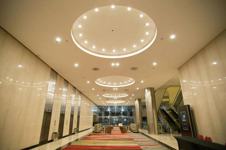 Hotel Lobby