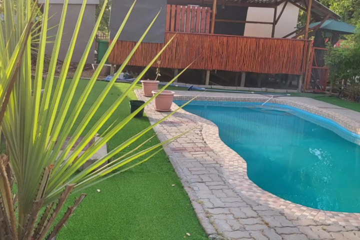 Pool 7 of 11