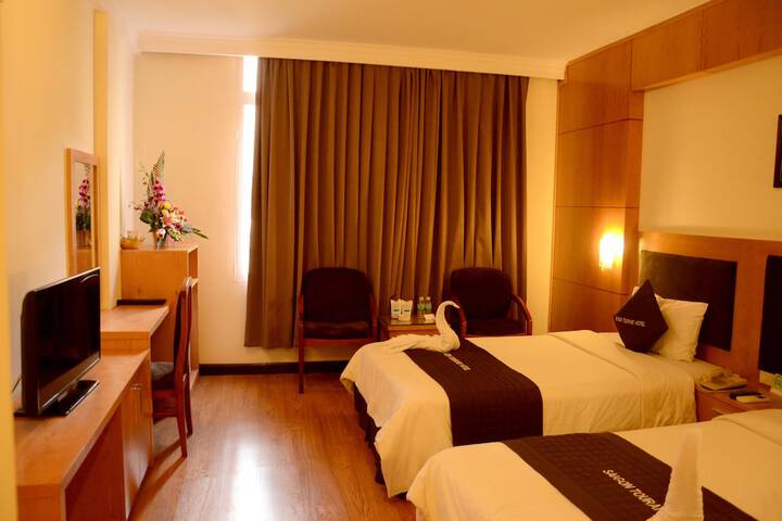 Room 8 of 35