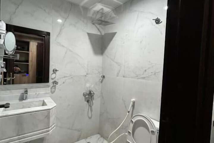 Room 19 of 22