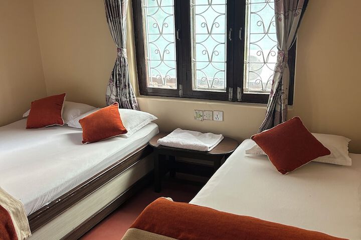 Room 15 of 38