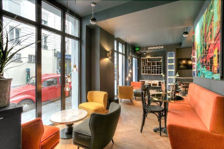 Dining 58 of 97
