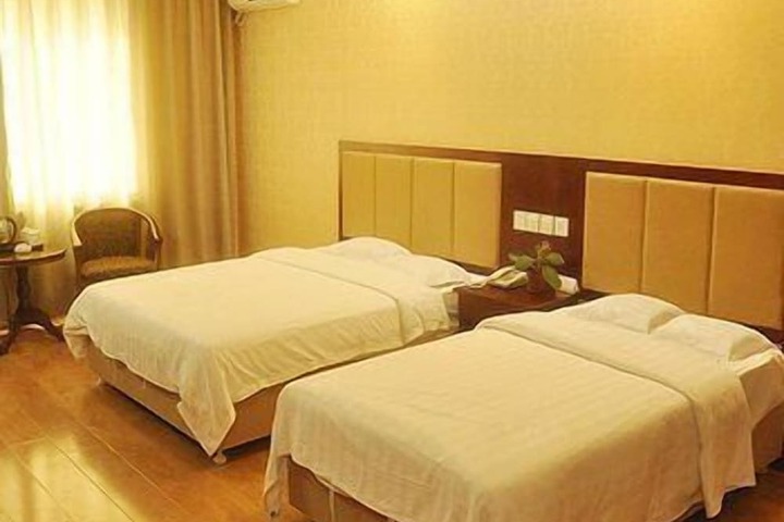 Room 6 of 7