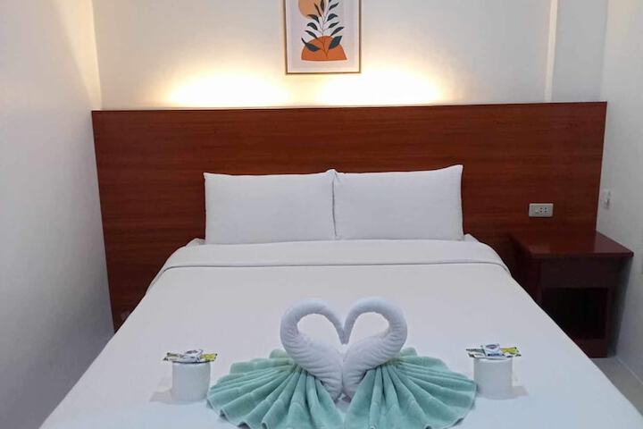 Room 3 of 36