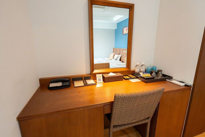 Room 152 of 299