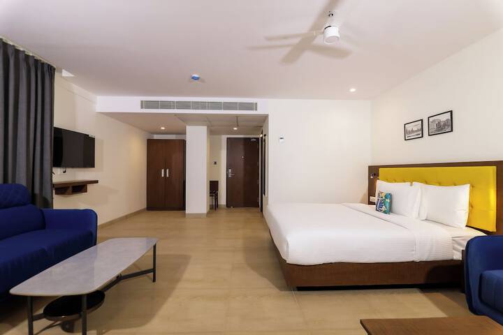 Room 7 of 13