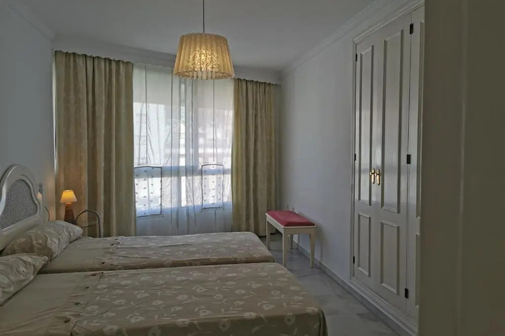 Room 3 of 15