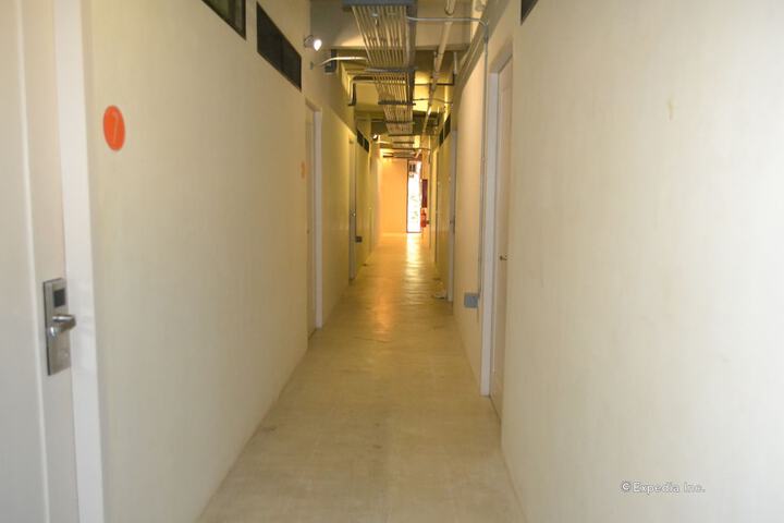 Ballroom/Hall 29 of 38