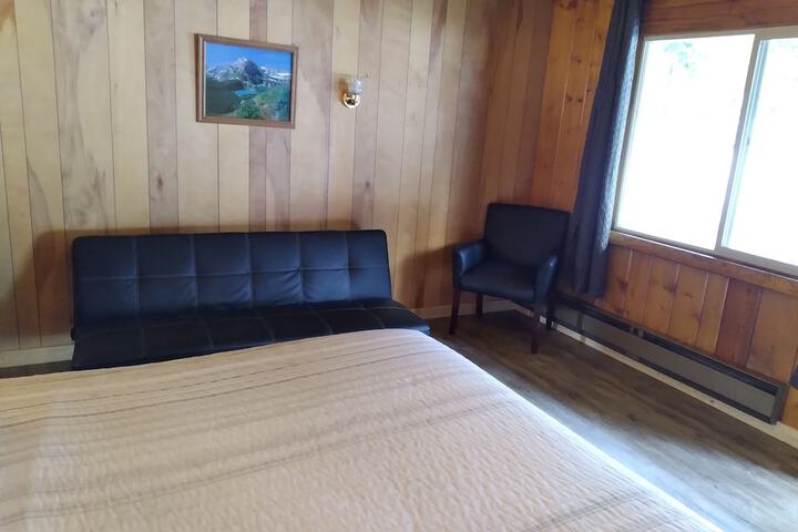 Room 6 of 53