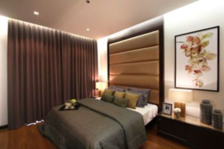 Room 9 of 34
