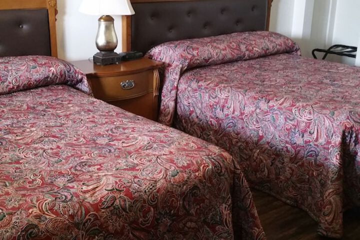 Room 18 of 37