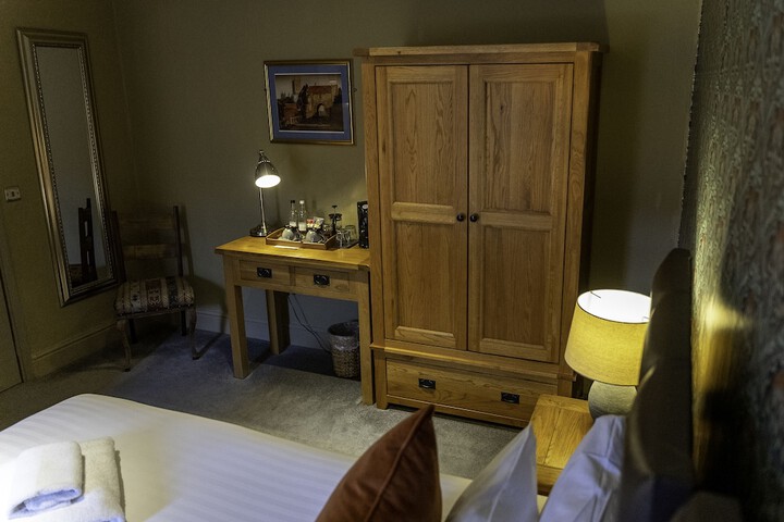 Room 20 of 144