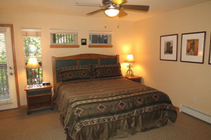 Room 42 of 102