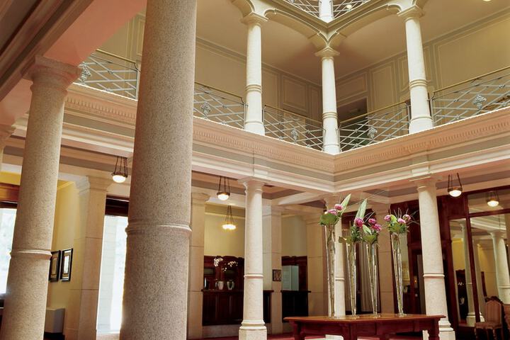 Hotel 2 of 77