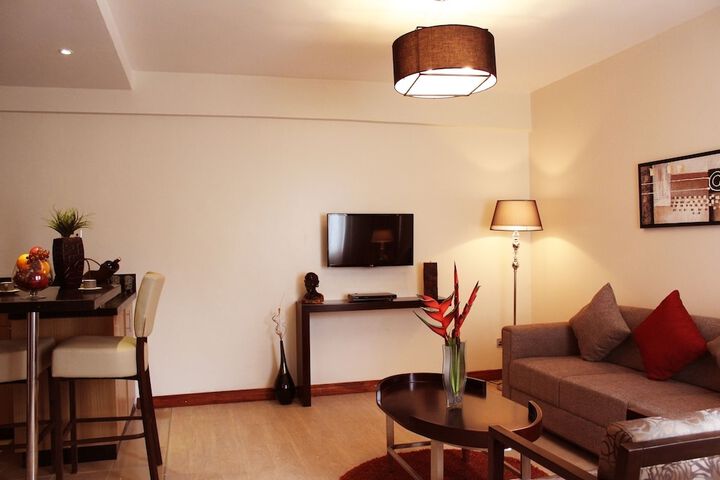 Room 35 of 102