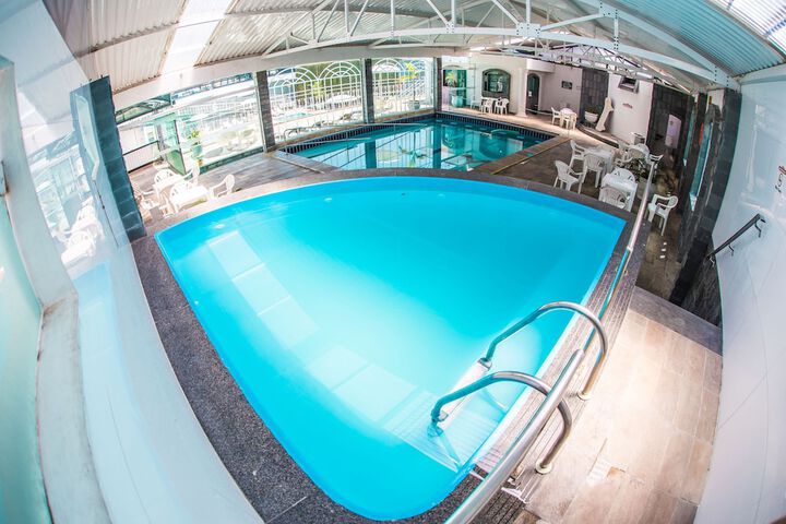 Pools & Facilities