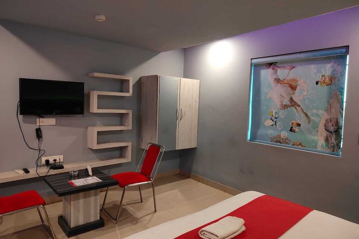 Room 5 of 21