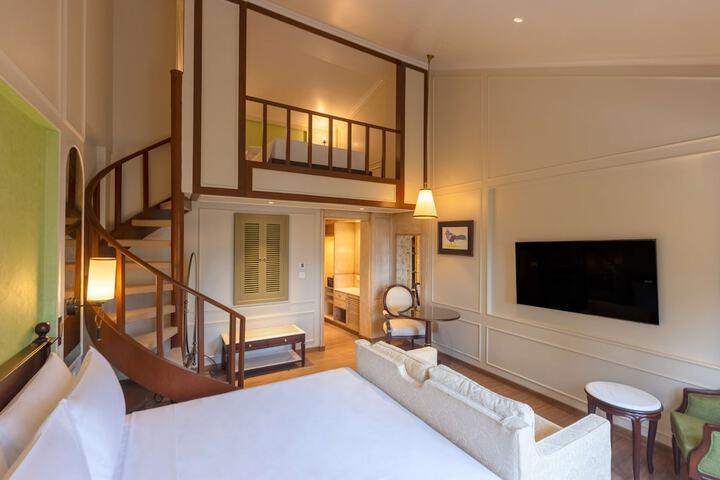 Room 21 of 76
