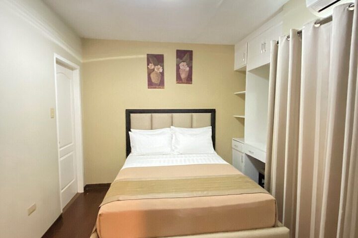 Room 13 of 49