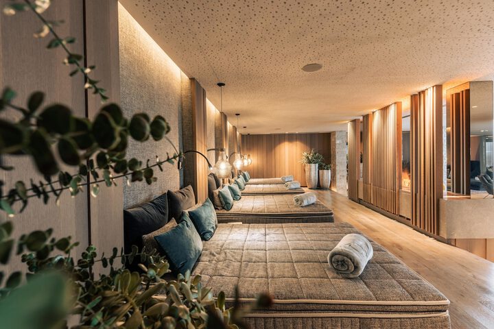 Spa 63 of 103