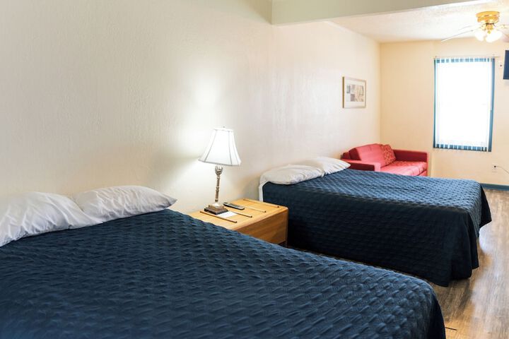 Room 4 of 24