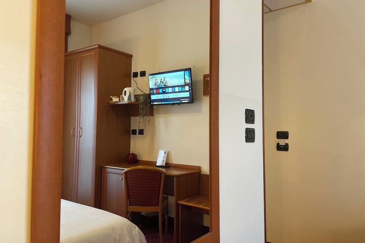 Room 14 of 51